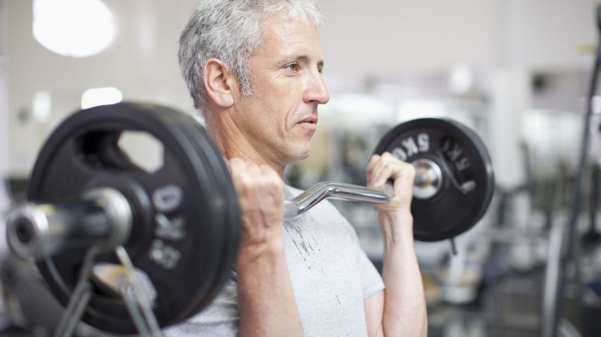 L'importance de l'entraînement en force pour les personnes âgées